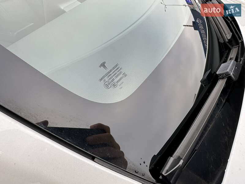 Внедорожник / Кроссовер Tesla Model Y 2022 в Киеве