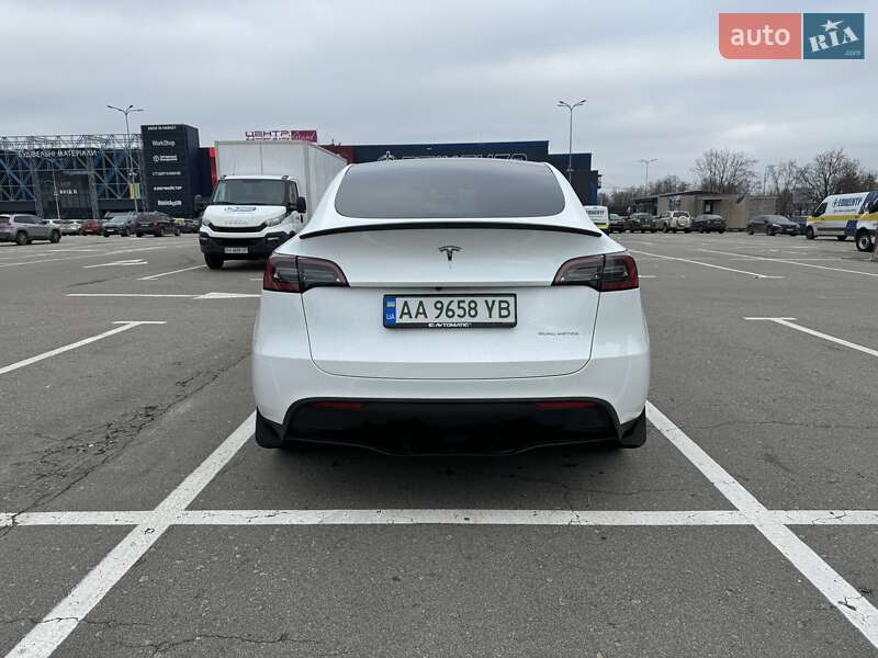 Внедорожник / Кроссовер Tesla Model Y 2022 в Киеве