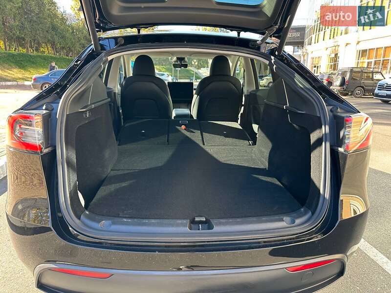 Внедорожник / Кроссовер Tesla Model Y 2024 в Одессе