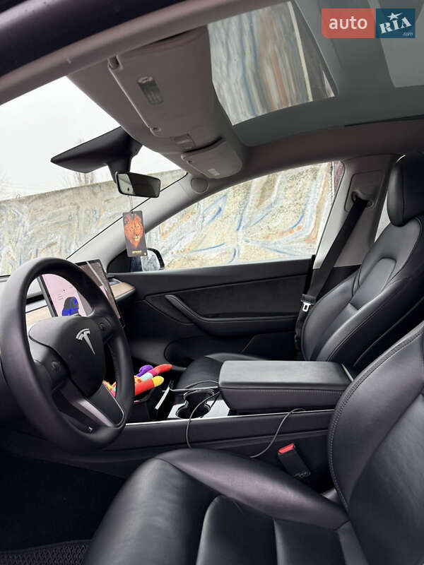 Внедорожник / Кроссовер Tesla Model Y 2020 в Киеве