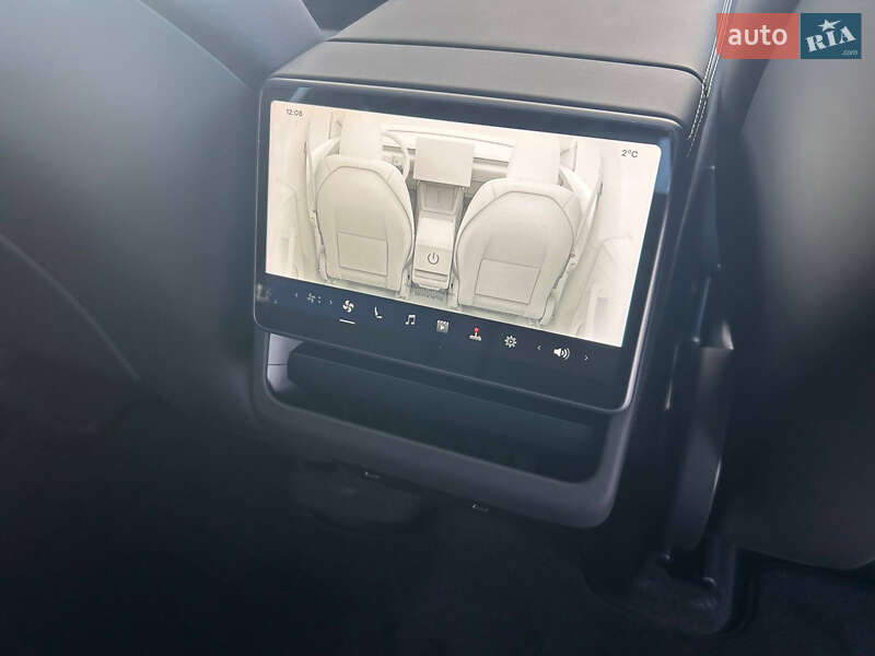 Внедорожник / Кроссовер Tesla Model Y 2025 в Киеве фото 20 Внедорожник / Кроссовер Tesla Model Y 2025 в Киеве