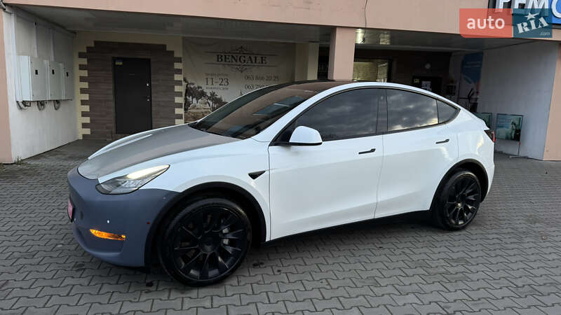 Внедорожник / Кроссовер Tesla Model Y 2020 в Луцке