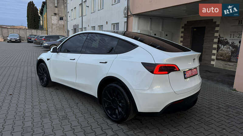 Внедорожник / Кроссовер Tesla Model Y 2020 в Луцке