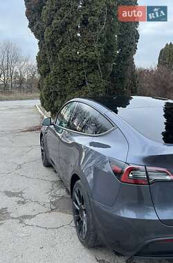 Внедорожник / Кроссовер Tesla Model Y 2021 в Ровно