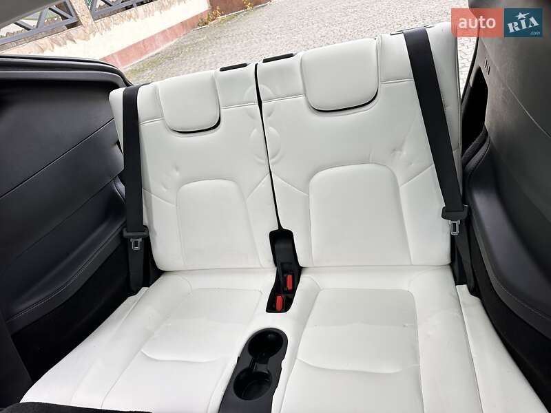 Внедорожник / Кроссовер Tesla Model Y 2023 в Киеве фото 25 Внедорожник / Кроссовер Tesla Model Y 2023 в Киеве