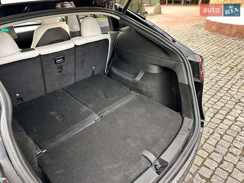 Внедорожник / Кроссовер Tesla Model Y 2023 в Киеве фото 28 Внедорожник / Кроссовер Tesla Model Y 2023 в Киеве