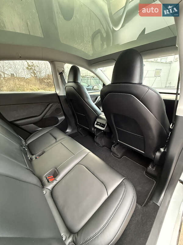 Внедорожник / Кроссовер Tesla Model Y 2022 в Луцке фото 41 Внедорожник / Кроссовер Tesla Model Y 2022 в Луцке