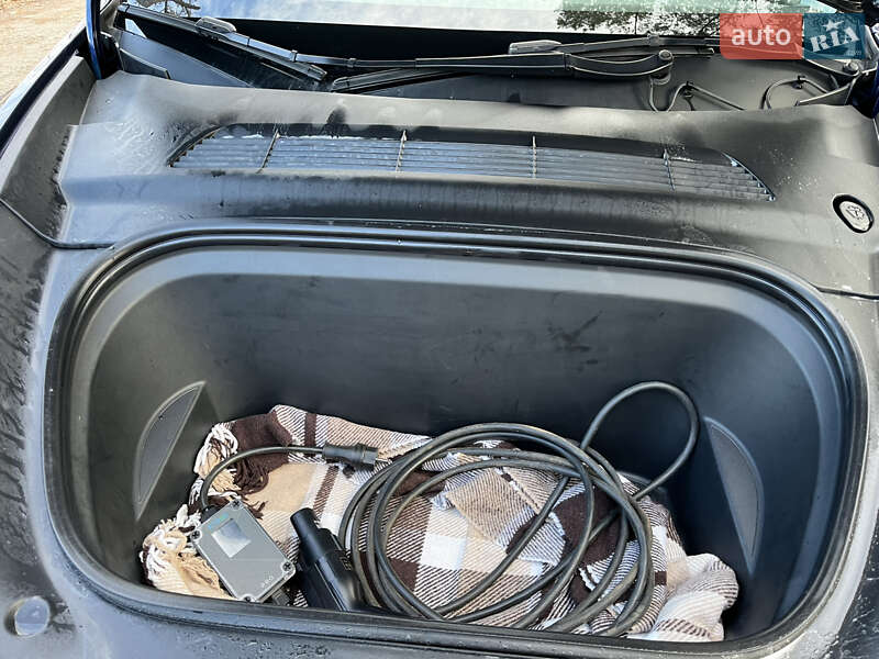 Внедорожник / Кроссовер Tesla Model Y 2021 в Кривом Роге