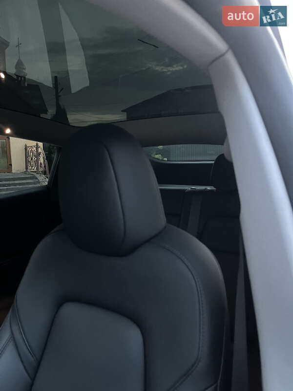 Внедорожник / Кроссовер Tesla Model Y 2022 в Львове фото 3 Внедорожник / Кроссовер Tesla Model Y 2022 в Львове