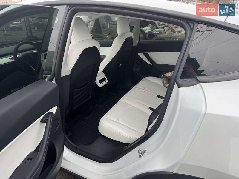 Внедорожник / Кроссовер Tesla Model Y 2022 в Киеве фото 16 Внедорожник / Кроссовер Tesla Model Y 2022 в Киеве