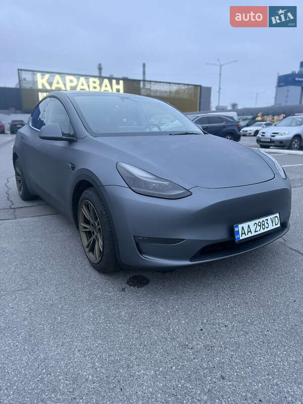 Внедорожник / Кроссовер Tesla Model Y 2022 в Киеве