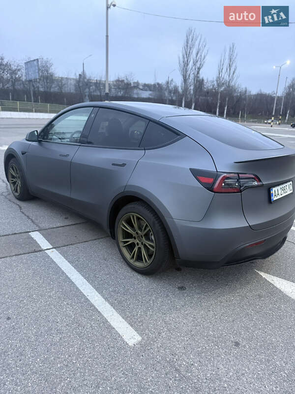 Внедорожник / Кроссовер Tesla Model Y 2022 в Киеве