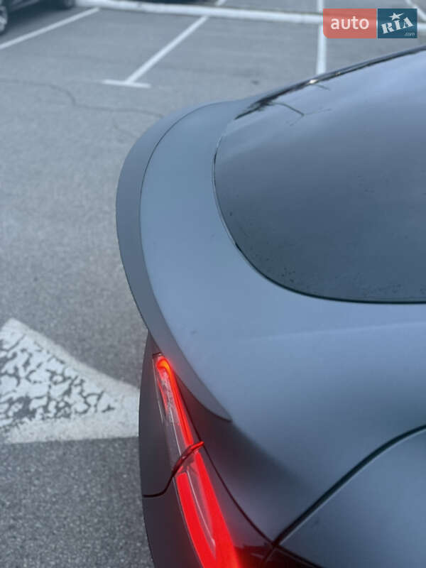 Внедорожник / Кроссовер Tesla Model Y 2022 в Киеве