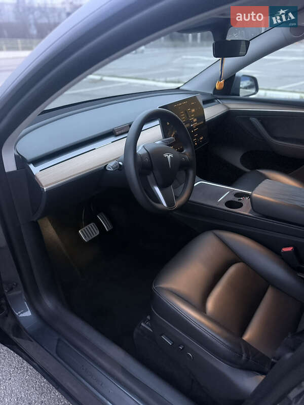 Внедорожник / Кроссовер Tesla Model Y 2022 в Киеве