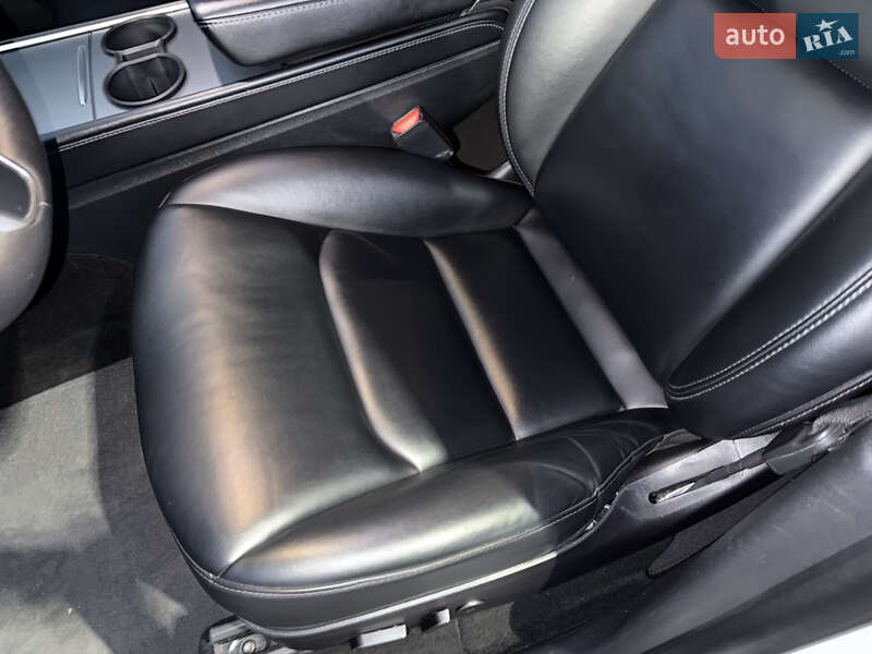 Внедорожник / Кроссовер Tesla Model Y 2021 в Стрые фото 42 Внедорожник / Кроссовер Tesla Model Y 2021 в Стрые