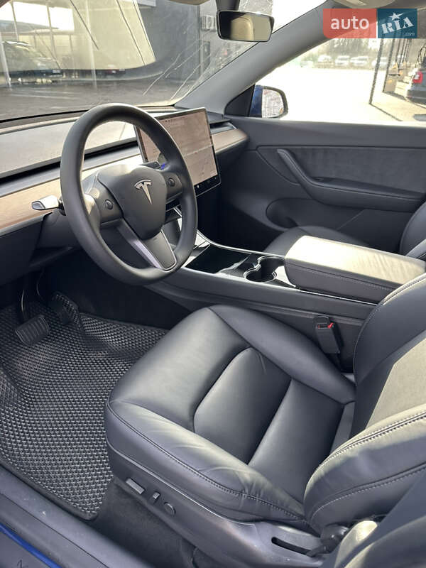 Внедорожник / Кроссовер Tesla Model Y 2020 в Лубнах