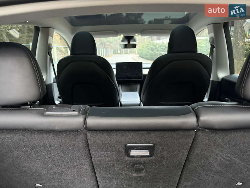 Внедорожник / Кроссовер Tesla Model Y 2023 в Львове