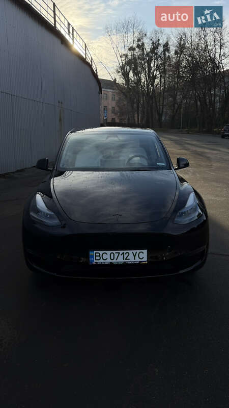 Внедорожник / Кроссовер Tesla Model Y 2024 в Львове фото 5 Внедорожник / Кроссовер Tesla Model Y 2024 в Львове