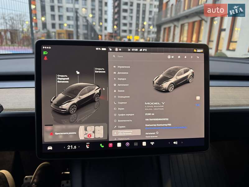 Внедорожник / Кроссовер Tesla Model Y 2024 в Киеве