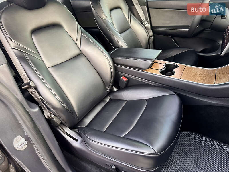 Внедорожник / Кроссовер Tesla Model Y 2020 в Днепре фото 24 Внедорожник / Кроссовер Tesla Model Y 2020 в Днепре