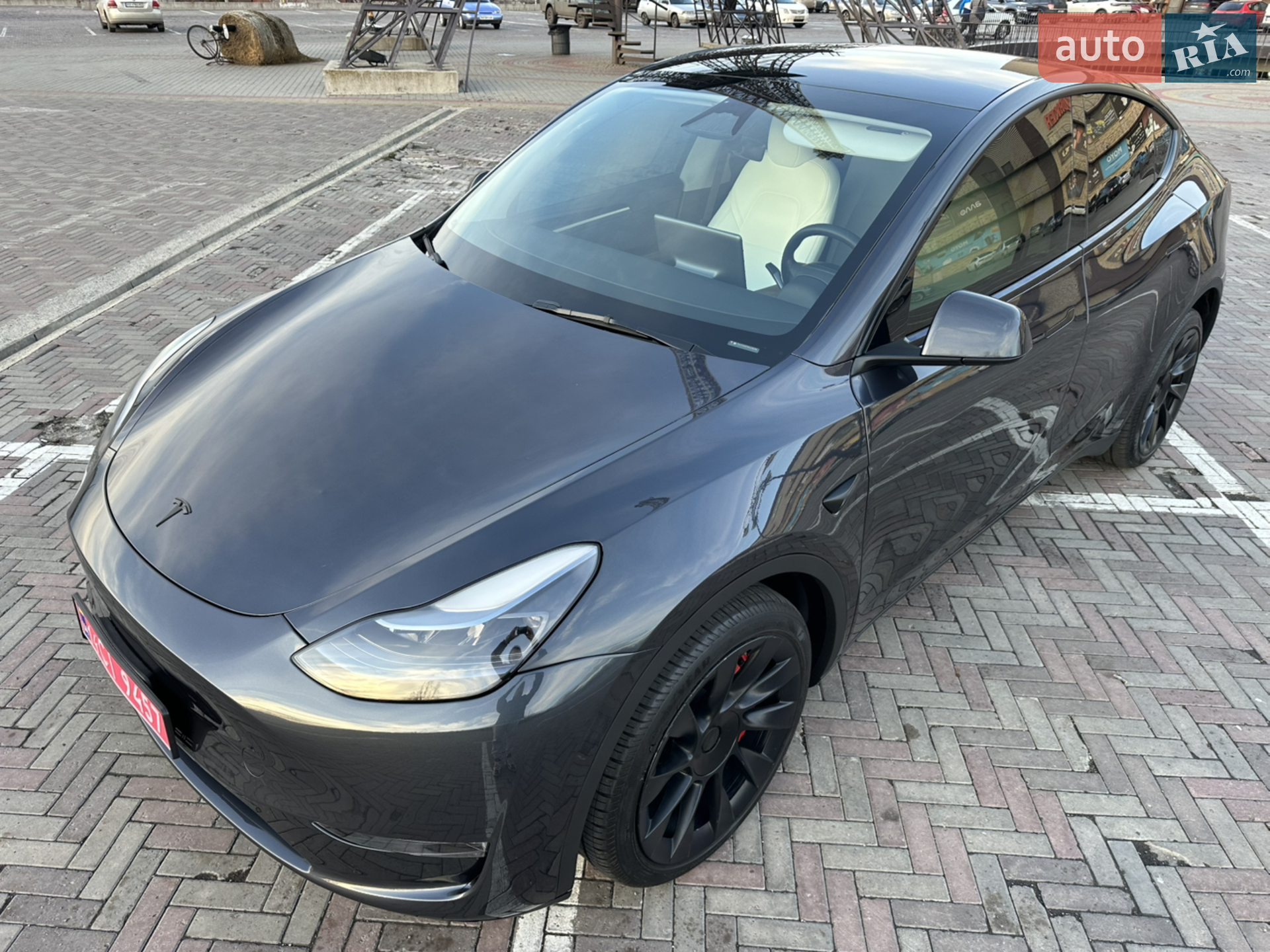 2024 Tesla Model Y - мініатюра 11
