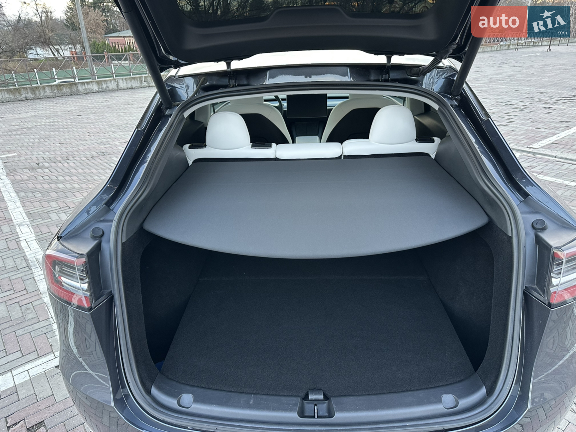 2024 Tesla Model Y - мініатюра 22