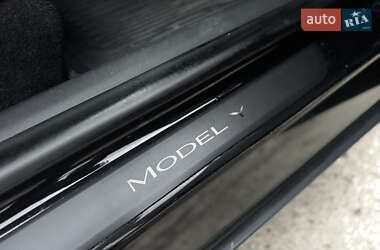 Внедорожник / Кроссовер Tesla Model Y 2021 в Житомире