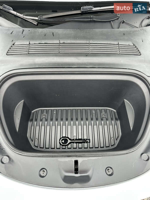 Внедорожник / Кроссовер Tesla Model Y 2023 в Софиевской Борщаговке фото 24 Внедорожник / Кроссовер Tesla Model Y 2023 в Софиевской Борщаговке