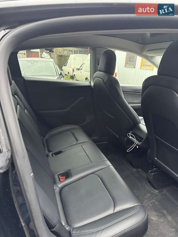 Внедорожник / Кроссовер Tesla Model Y 2022 в Ровно фото 3 Внедорожник / Кроссовер Tesla Model Y 2022 в Ровно