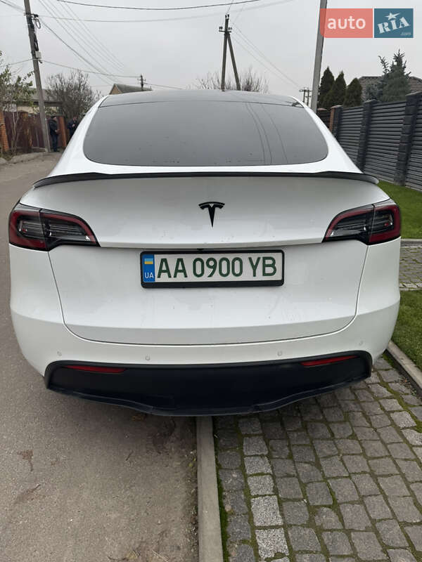 Внедорожник / Кроссовер Tesla Model Y 2021 в Киеве