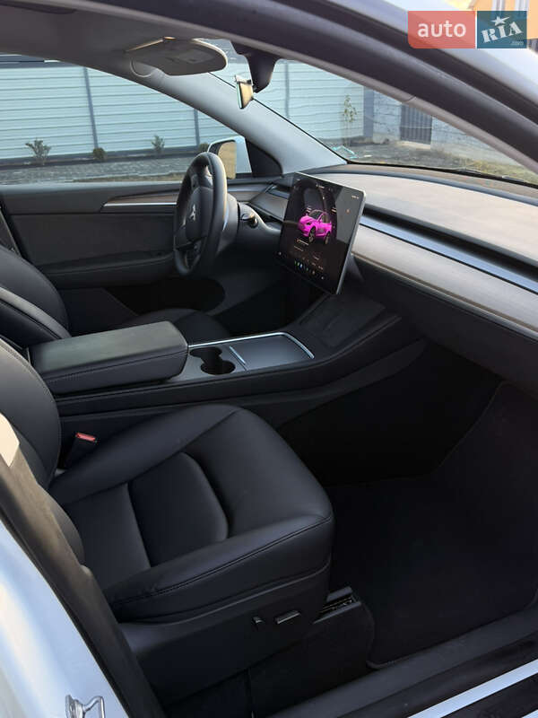 Внедорожник / Кроссовер Tesla Model Y 2022 в Луцке