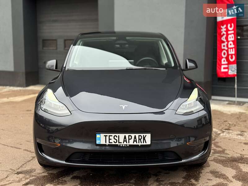 Внедорожник / Кроссовер Tesla Model Y 2024 в Киеве