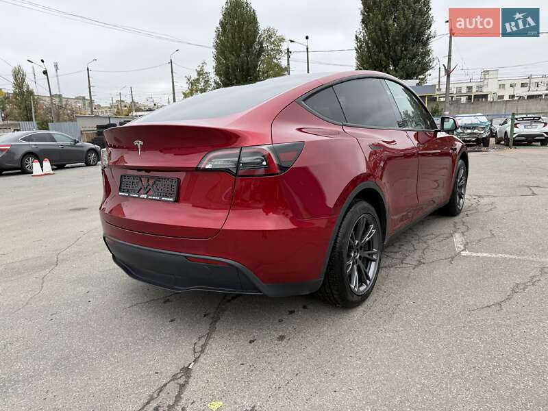 Внедорожник / Кроссовер Tesla Model Y 2024 в Киеве