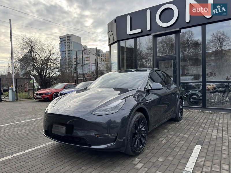 Внедорожник / Кроссовер Tesla Model Y 2024 в Львове