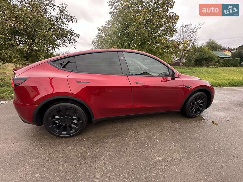 Внедорожник / Кроссовер Tesla Model Y 2024 в Львове фото 3 Внедорожник / Кроссовер Tesla Model Y 2024 в Львове