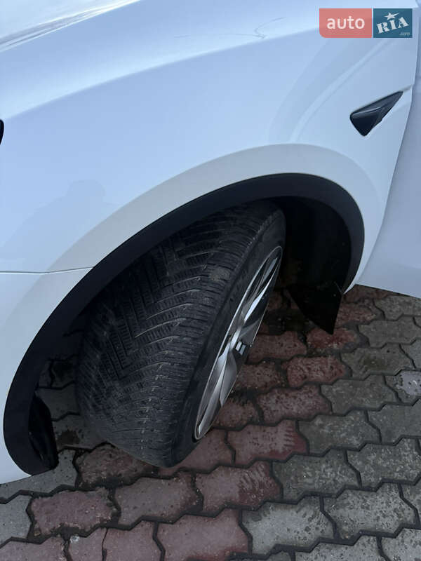 Внедорожник / Кроссовер Tesla Model Y 2023 в Снятине