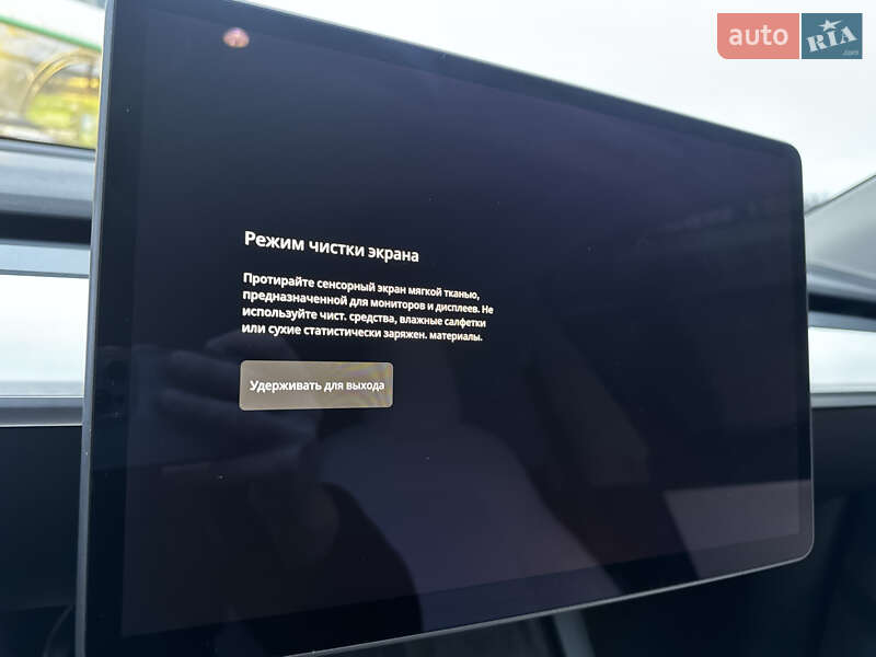 Внедорожник / Кроссовер Tesla Model Y 2022 в Киеве