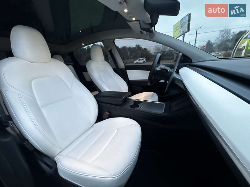 Внедорожник / Кроссовер Tesla Model Y 2022 в Киеве