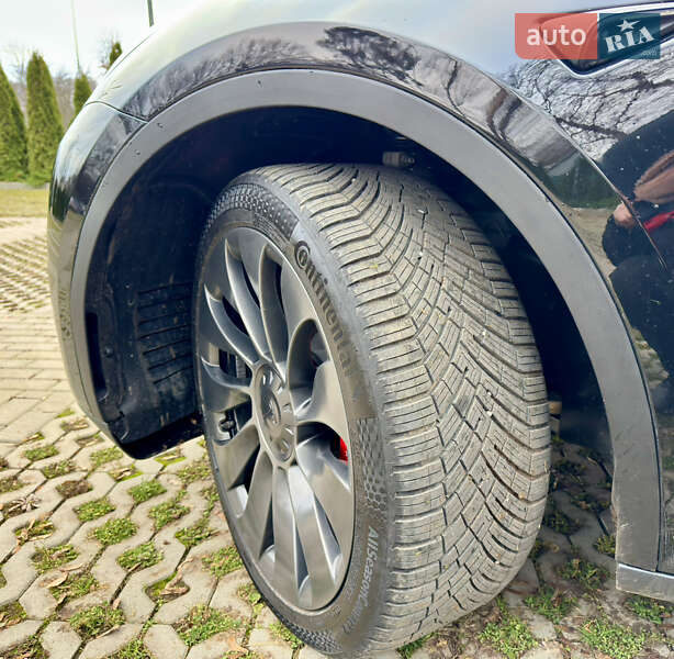 Внедорожник / Кроссовер Tesla Model Y 2023 в Харькове