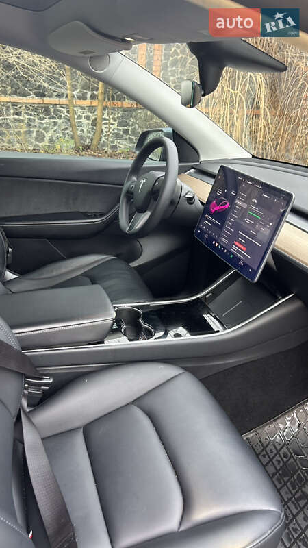 Внедорожник / Кроссовер Tesla Model Y 2021 в Киеве фото 18 Внедорожник / Кроссовер Tesla Model Y 2021 в Киеве