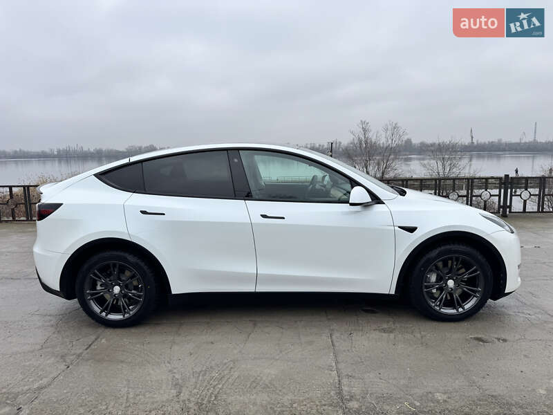Внедорожник / Кроссовер Tesla Model Y 2020 в Днепре фото 40 Внедорожник / Кроссовер Tesla Model Y 2020 в Днепре