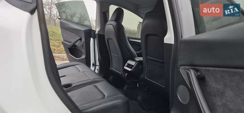 Внедорожник / Кроссовер Tesla Model Y 2022 в Кропивницком