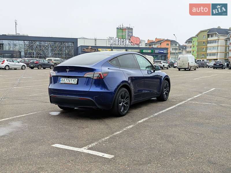 Внедорожник / Кроссовер Tesla Model Y 2025 в Киеве