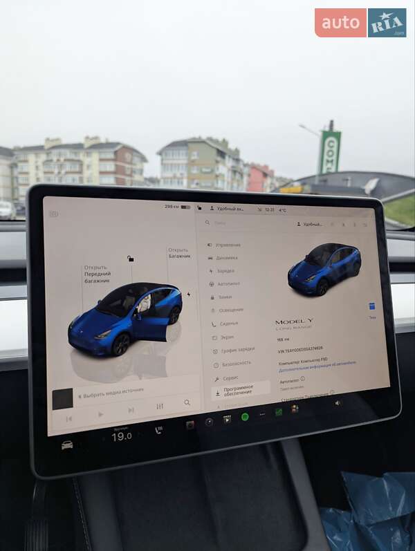 Внедорожник / Кроссовер Tesla Model Y 2025 в Киеве