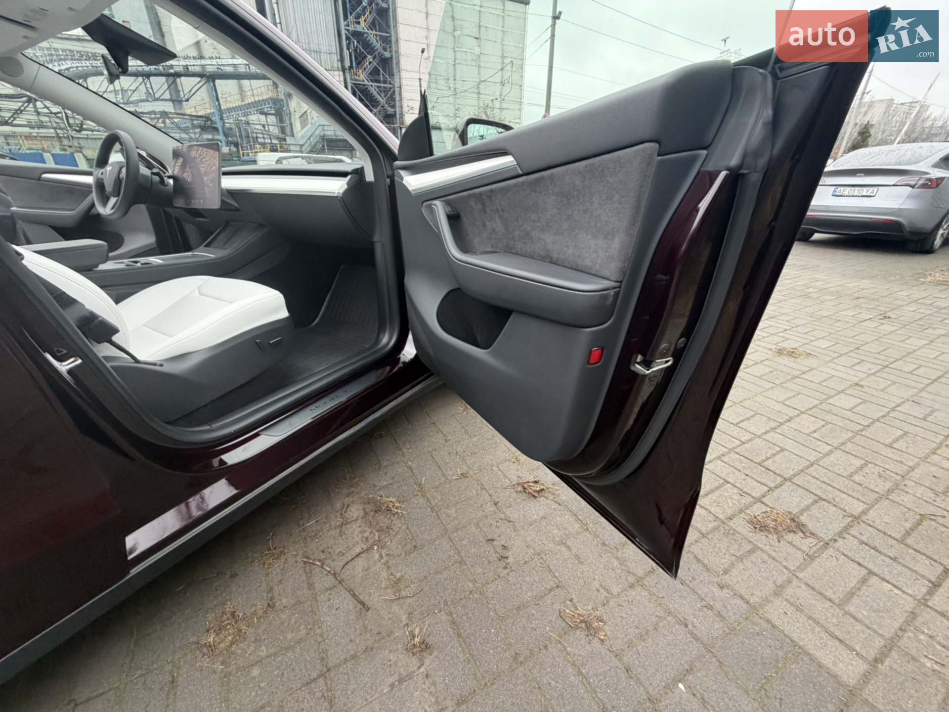 2023 Tesla Model Y - мініатюра 4
