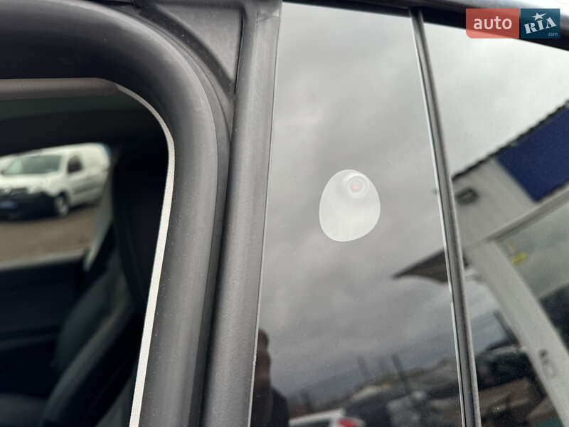 Внедорожник / Кроссовер Tesla Model Y 2023 в Киеве фото 20 Внедорожник / Кроссовер Tesla Model Y 2023 в Киеве