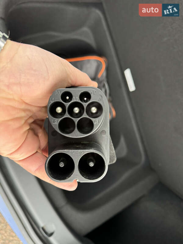 Внедорожник / Кроссовер Tesla Model Y 2023 в Киеве фото 49 Внедорожник / Кроссовер Tesla Model Y 2023 в Киеве