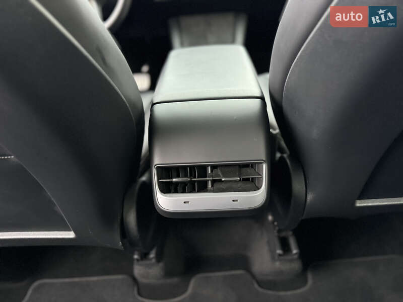 Внедорожник / Кроссовер Tesla Model Y 2023 в Киеве фото 56 Внедорожник / Кроссовер Tesla Model Y 2023 в Киеве