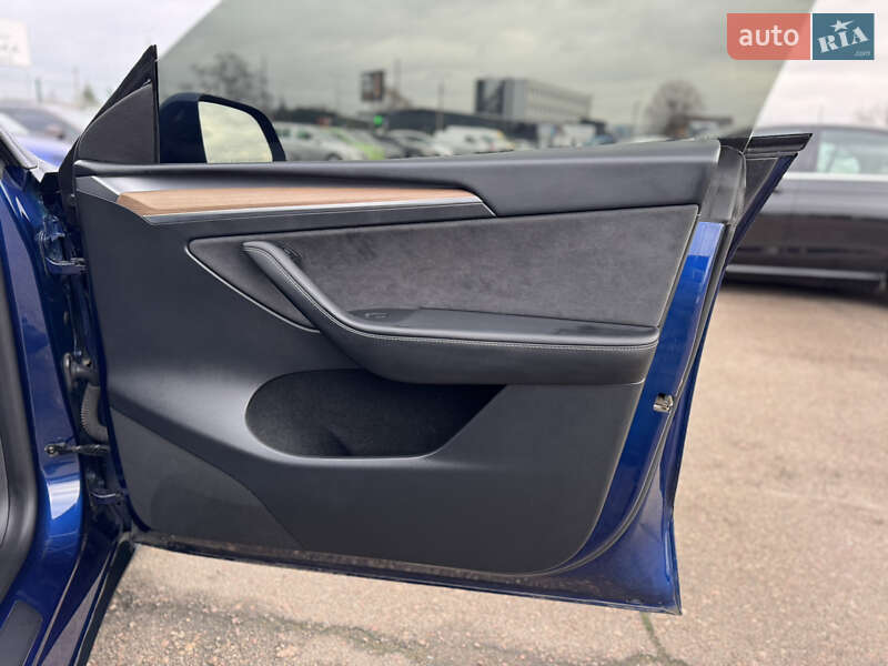 Внедорожник / Кроссовер Tesla Model Y 2023 в Киеве фото 74 Внедорожник / Кроссовер Tesla Model Y 2023 в Киеве