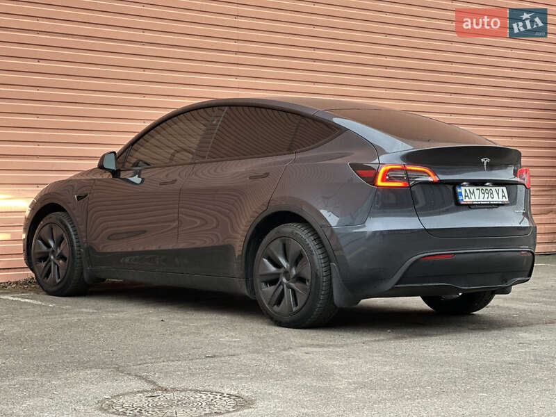Внедорожник / Кроссовер Tesla Model Y 2024 в Киеве фото 14 Внедорожник / Кроссовер Tesla Model Y 2024 в Киеве